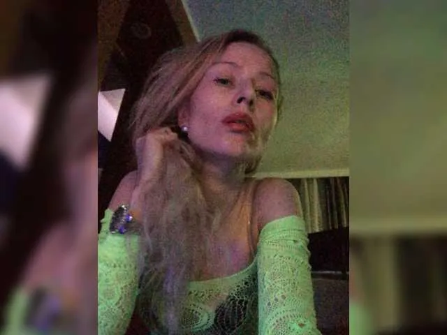 Live sex webcam photo for clitgames #275679860