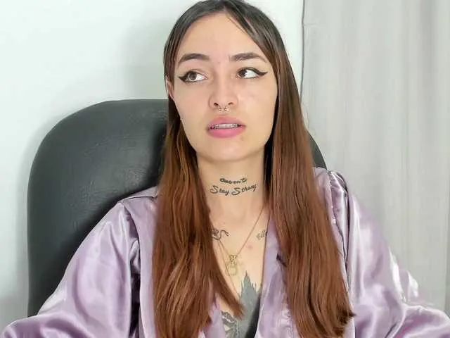 Live sex webcam photo for cloe-amazing #276119926