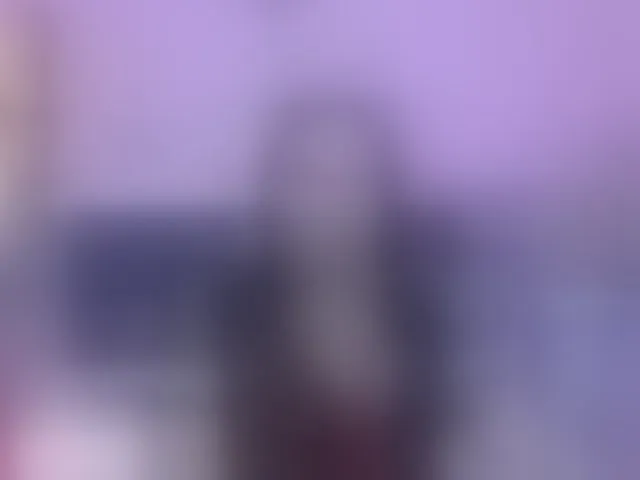 Live sex webcam photo for cloe-tay1 #275549925