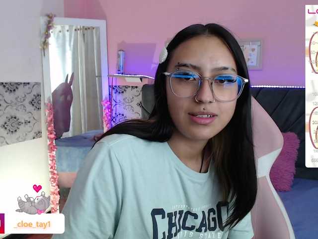 Live sex webcam photo for cloe-tay1 #275980549