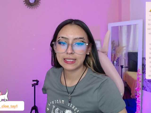 Live sex webcam photo for cloe-tay1 #276202511