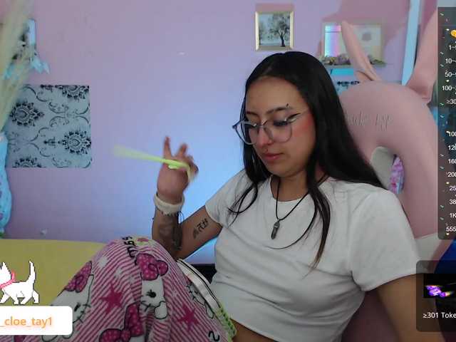 Live sex webcam photo for cloe-tay1 #276252133