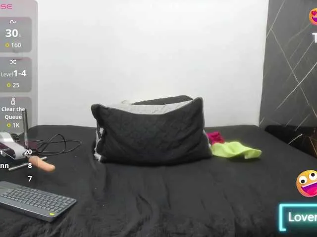 Live sex webcam photo for cloeerabbyt #291760947