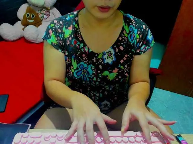 Live sex webcam photo for cloudy1993 #274088767