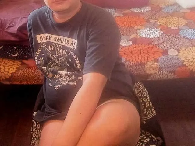 Live sex webcam photo for cloudy1993 #290686941