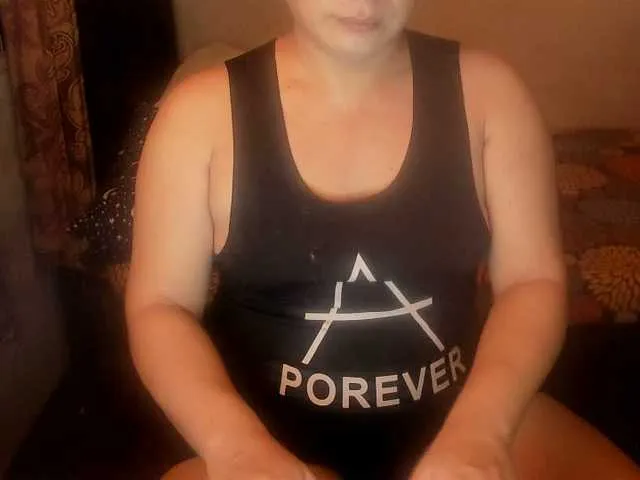 Live sex webcam photo for cloudy1993 #290771717