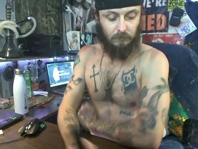 Live sex webcam photo for cloudydadddyyy #291222986