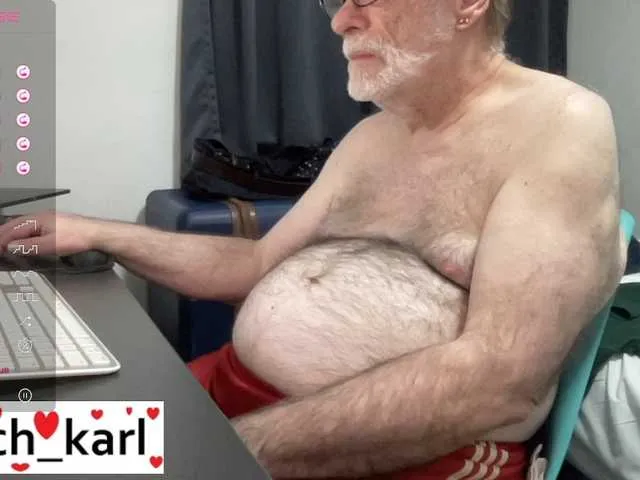 Live sex webcam photo for coach-karl #276656965