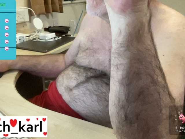 Live sex webcam photo for coach-karl #276888761