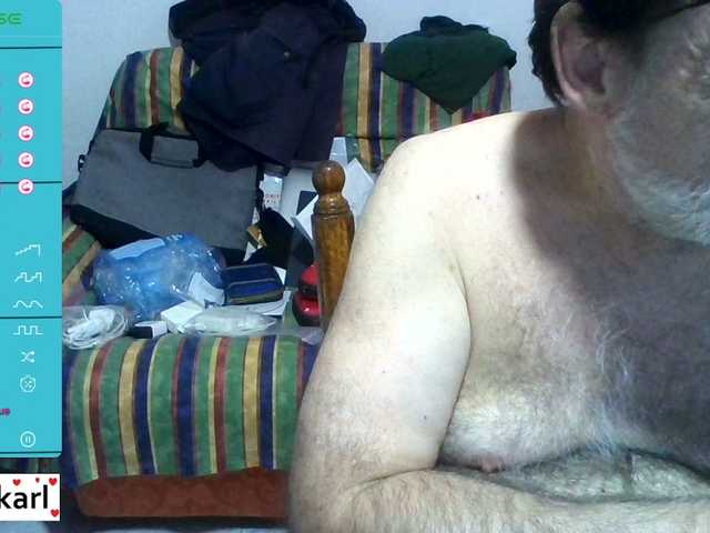 Live sex webcam photo for coach-karl #287762160