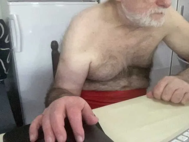 Live sex webcam photo for coach-karl #290273442