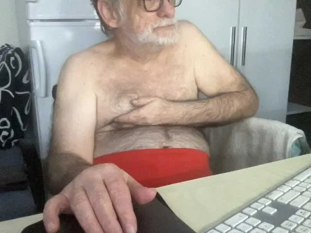 Live sex webcam photo for coach-karl #290425109