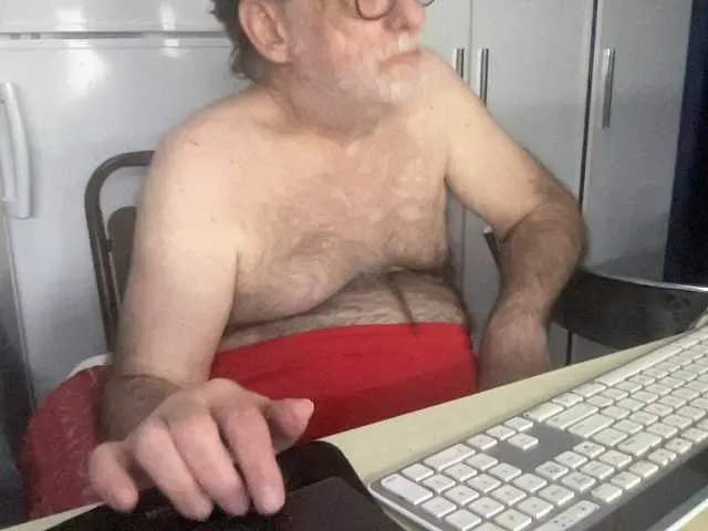 Live sex webcam photo for coach-karl #290503430