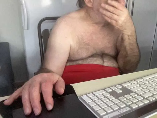 Live sex webcam photo for coach-karl #290698939