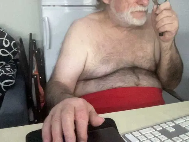 Live sex webcam photo for coach-karl #290809291