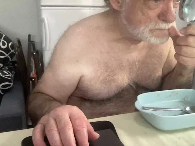 Live sex webcam photo for coach-karl #290812871