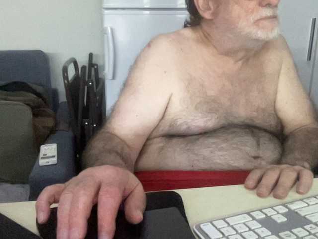 Live sex webcam photo for coach-karl #290933444