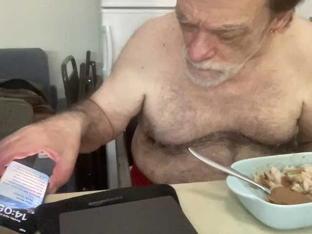 Live sex webcam photo for coach-karl #290965091