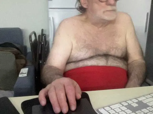 Live sex webcam photo for coach-karl #290981748