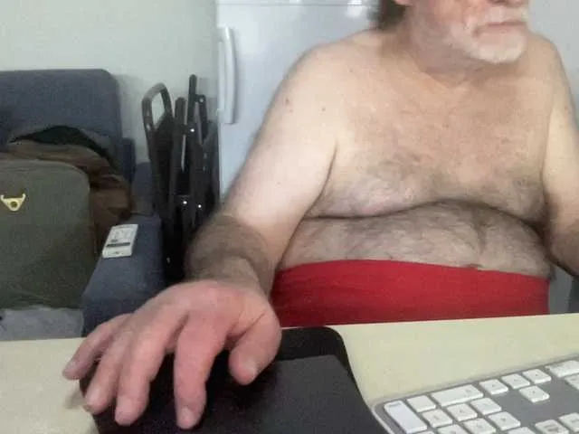 Live sex webcam photo for coach-karl #290994019