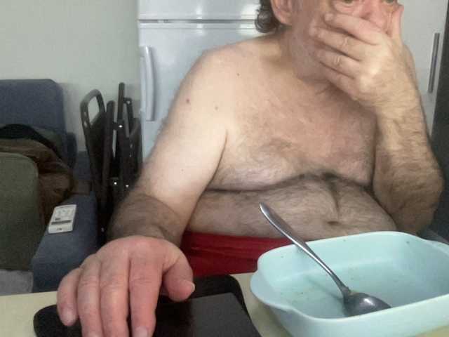 Live sex webcam photo for coach-karl #291010735