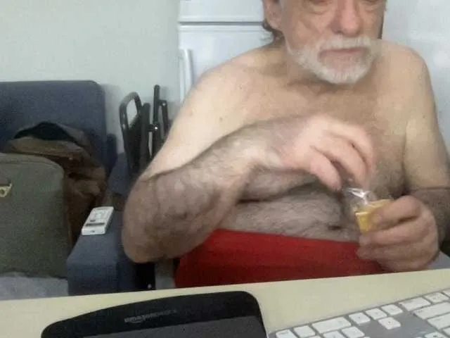 Live sex webcam photo for coach-karl #291064734