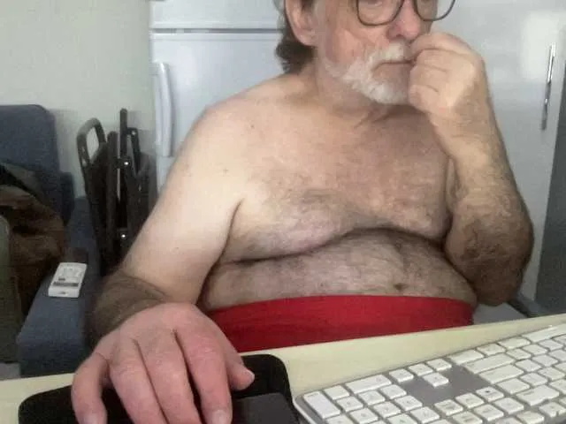 Live sex webcam photo for coach-karl #291087047