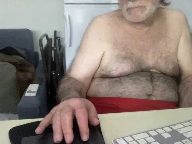 Live sex webcam photo for coach-karl #291156278