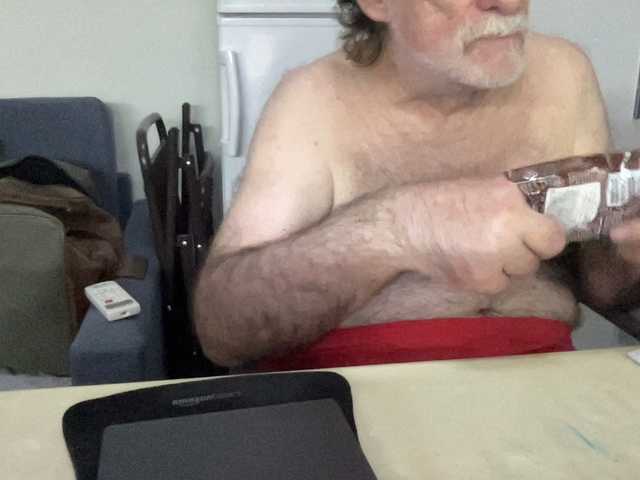 Live sex webcam photo for coach-karl #291180299