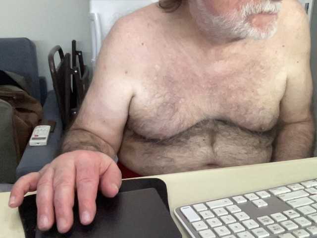 Live sex webcam photo for coach-karl #291233111