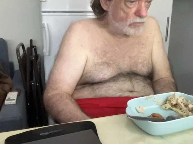 Live sex webcam photo for coach-karl #291238403