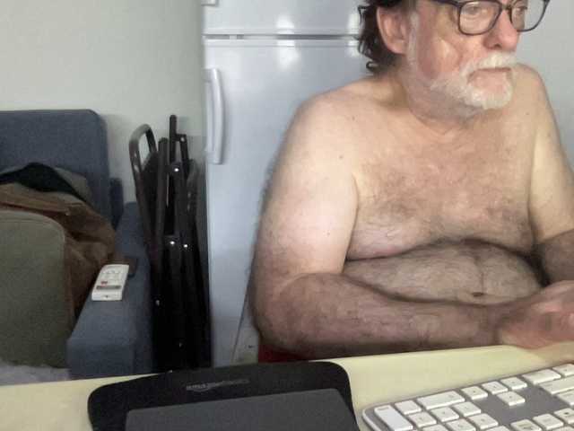 Live sex webcam photo for coach-karl #291241594