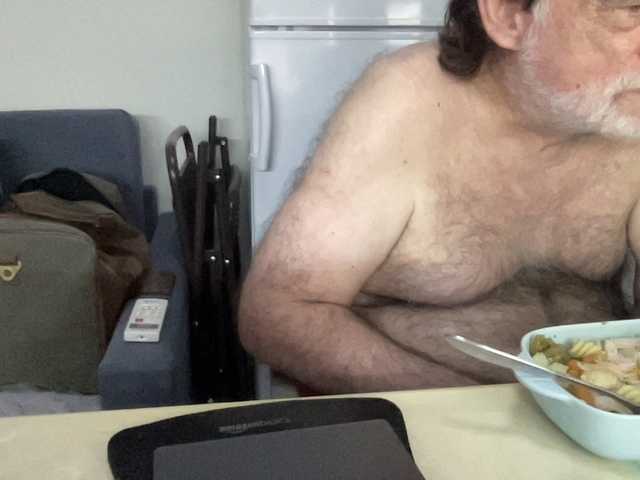 Live sex webcam photo for coach-karl #291261805