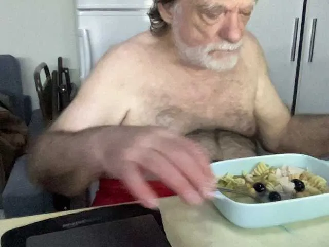 Live sex webcam photo for coach-karl #291273712