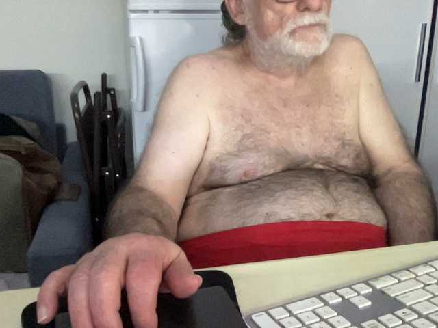 Live sex webcam photo for coach-karl #291275242