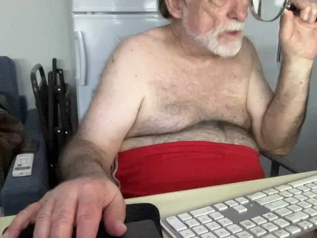 Live sex webcam photo for coach-karl #291320542