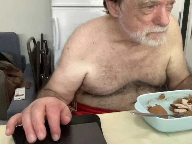 Live sex webcam photo for coach-karl #291331812