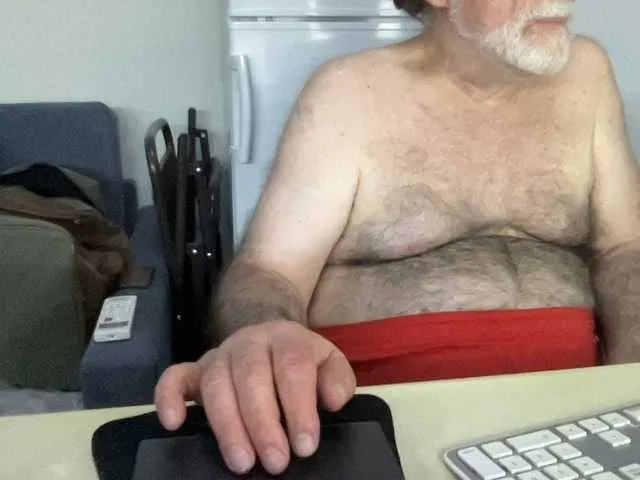 Live sex webcam photo for coach-karl #291342835