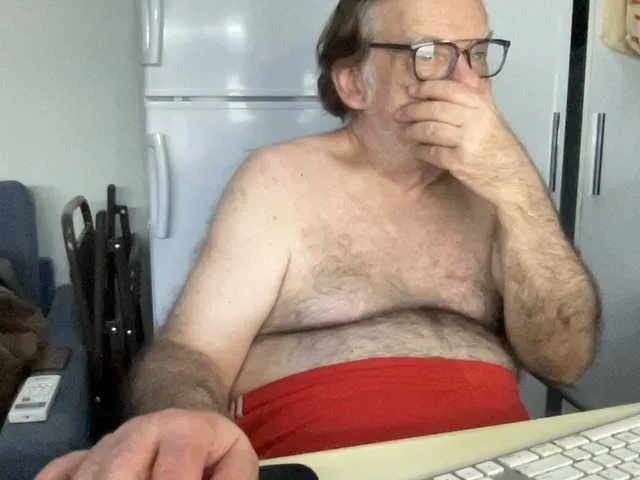 Live sex webcam photo for coach-karl #291367784