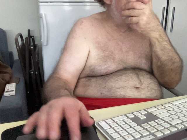 Live sex webcam photo for coach-karl #291405188