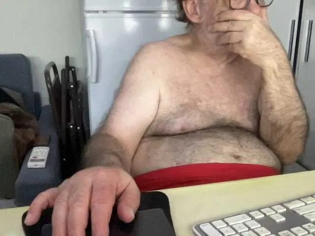 Live sex webcam photo for coach-karl #291462731