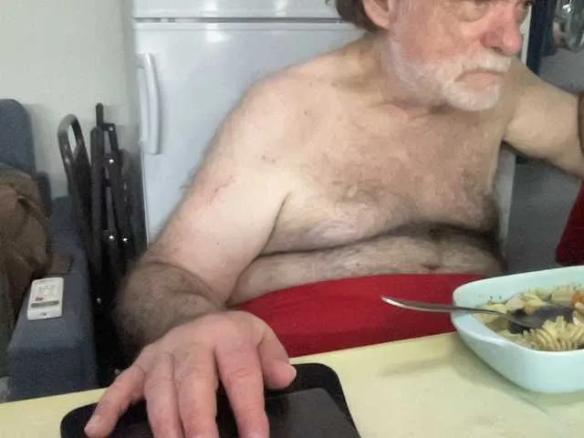 Live sex webcam photo for coach-karl #291481706