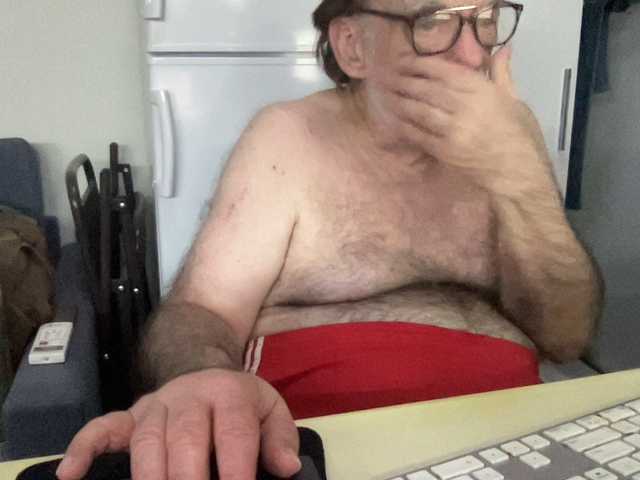 Live sex webcam photo for coach-karl #291491516