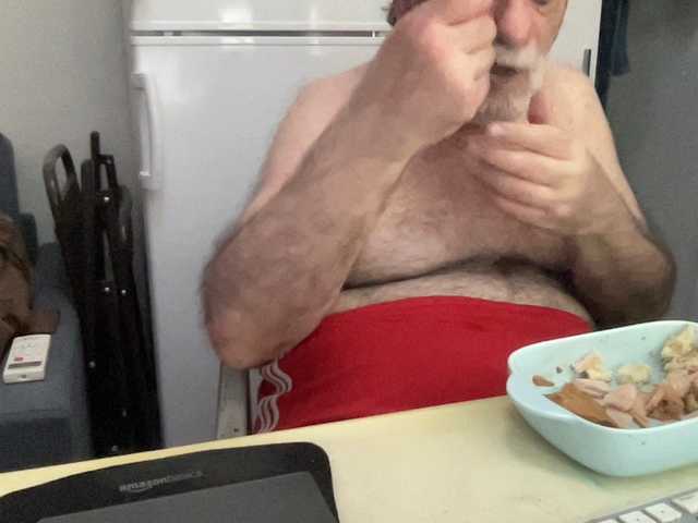 Live sex webcam photo for coach-karl #291506697