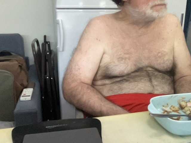 Live sex webcam photo for coach-karl #291513699