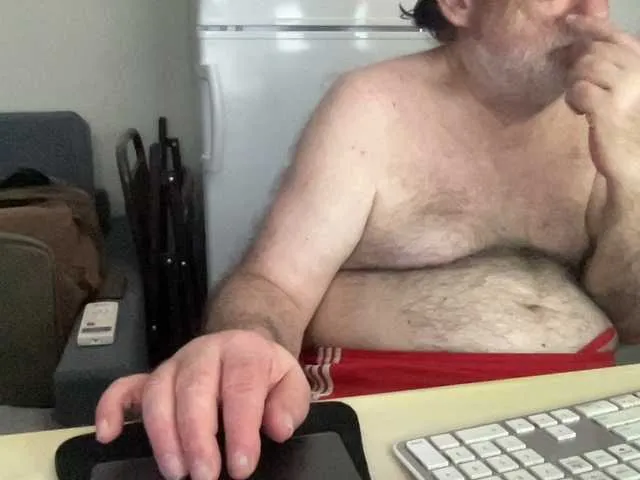 Live sex webcam photo for coach-karl #291534602