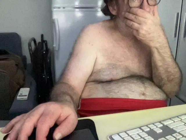 Live sex webcam photo for coach-karl #291538698