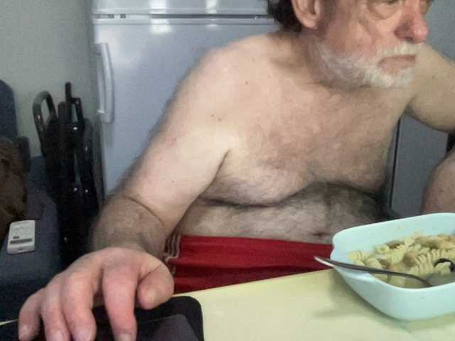 Live sex webcam photo for coach-karl #291543285