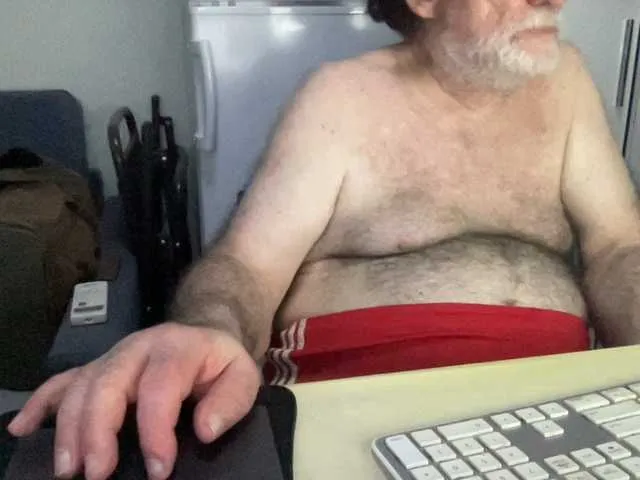 Live sex webcam photo for coach-karl #291545567