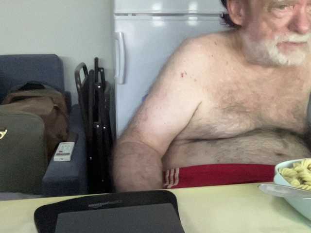 Live sex webcam photo for coach-karl #291563606